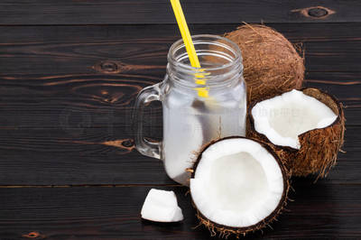 新鲜有机椰子水 天然养分与健康之道